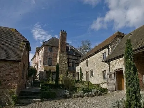 Old Downton Lodge