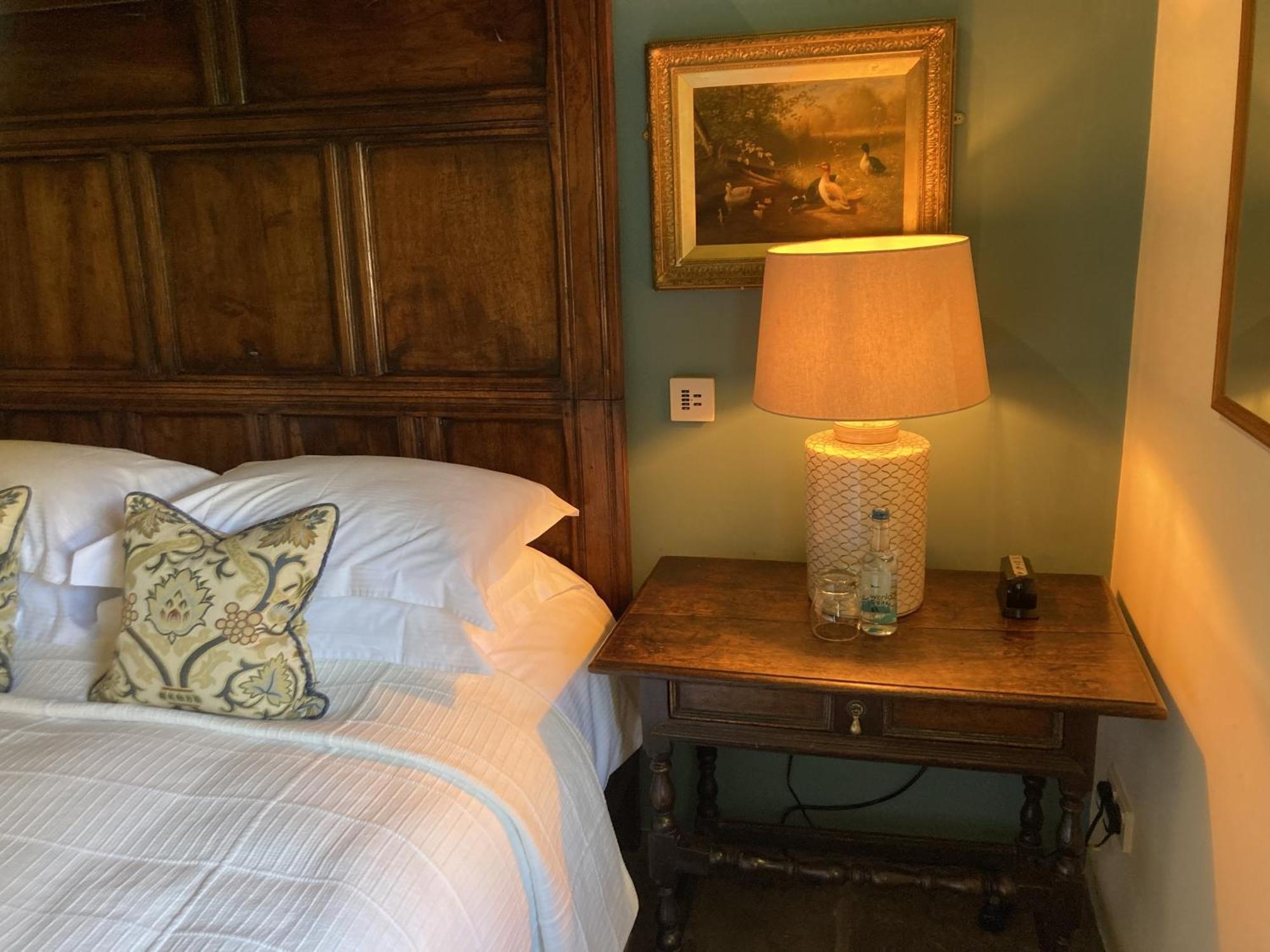 Inn Old Downton